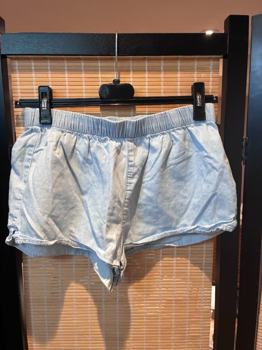 Forever 21 Light Wash Denim Lounge Shorts Size M